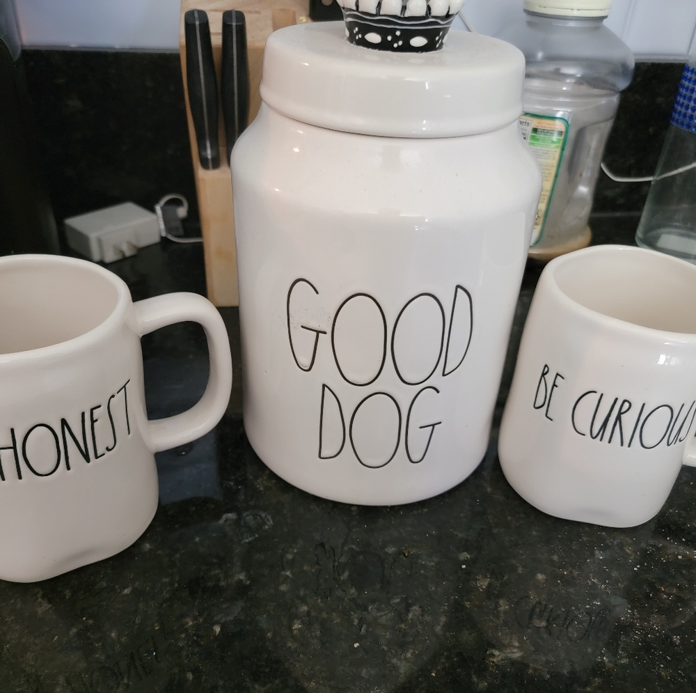Dog Treat Jar with Mugs